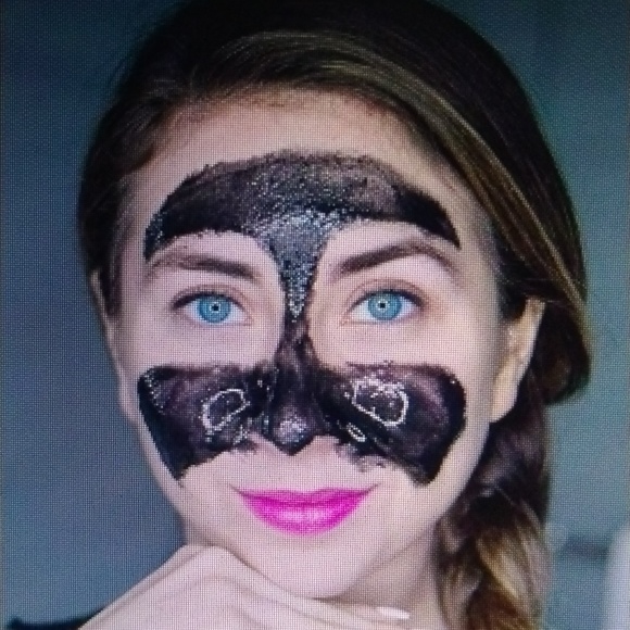 Masque BAR Luminizing Charcoal Facial Peel Off Mask Detoxify Purify Deep Cleanse - Picture 6 of 8